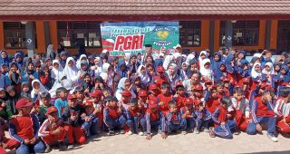 PGRI Kabupaten Bandung Laksanakan Program Trauma Healing serta Perbaikan Pembelajaran di Kertasari Pasca Gempa